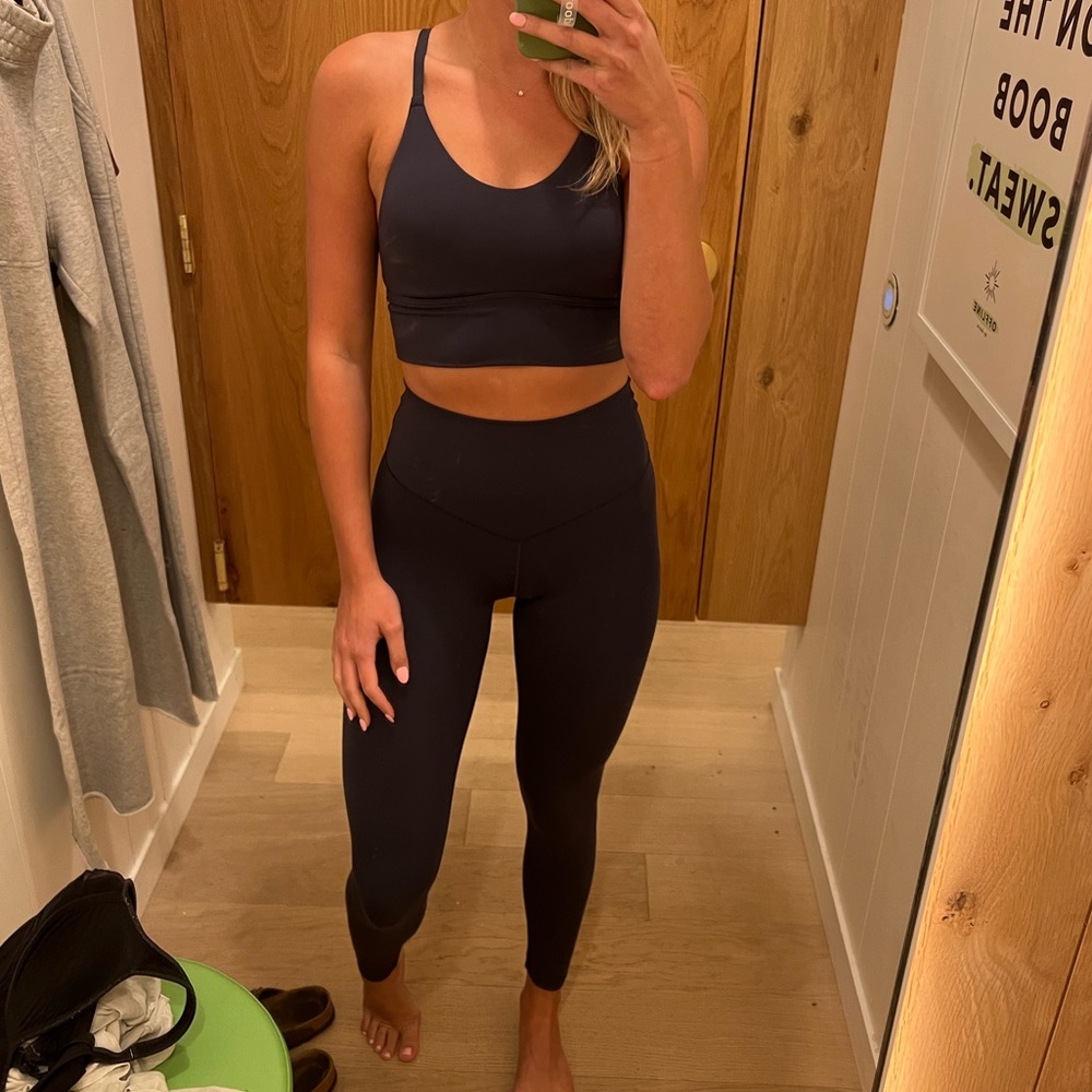 Aerie lounge set